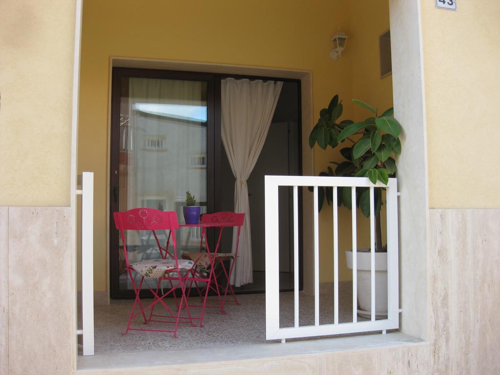 Casa Vacanze Le Rose Marina di Ragusa Oda fotoğraf