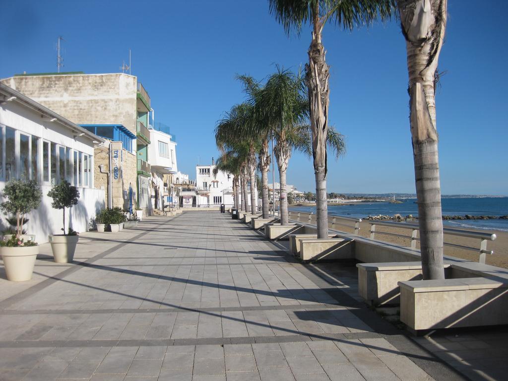 Casa Vacanze Le Rose Marina di Ragusa Oda fotoğraf